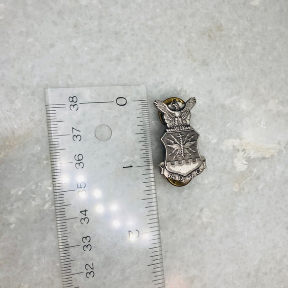 Vintage ROTC Pin Button Badge 1990s Silver Tone Eagle Stars Lightning 1.25” - Picture 2 of 6